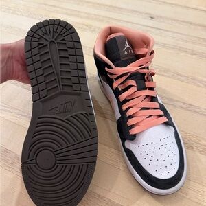 Air Jordan 1 Mid “Peach Mocha”